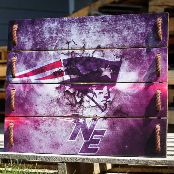 New England Patriots Sign NFL - Picture 3 of 3